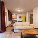 Ξενοδοχείο Limone Palace 4*