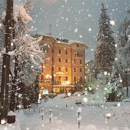 Limone Palace 4*