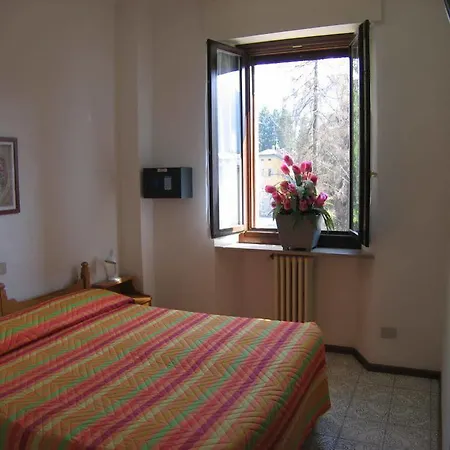 Limone Palace 4*